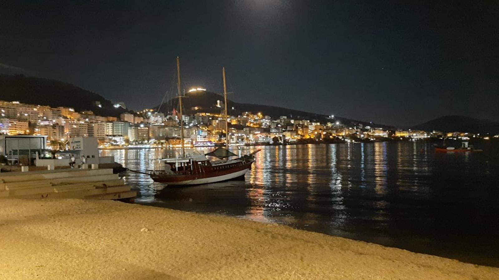 Sadet'S Penthouse Saranda Apartment Exterior photo