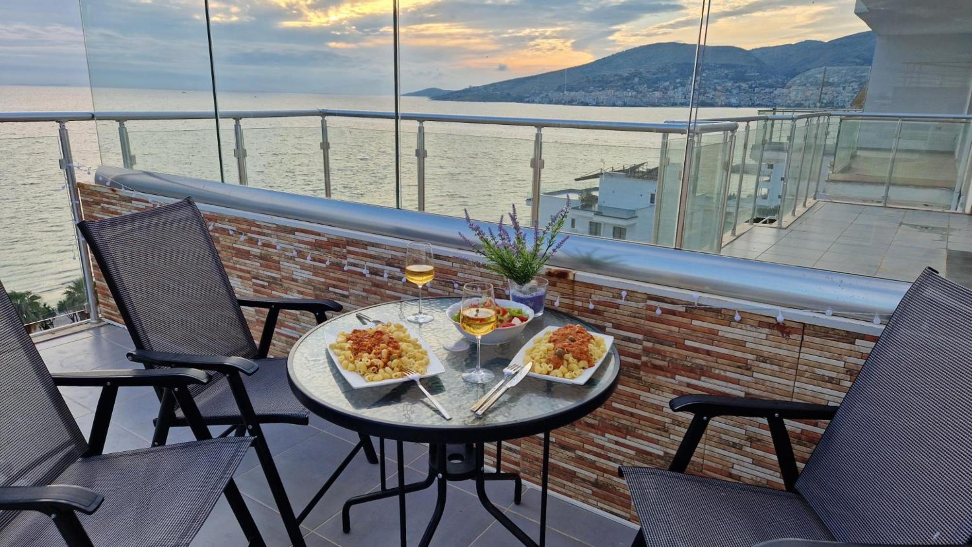 Sadet'S Penthouse Saranda Apartment Exterior photo